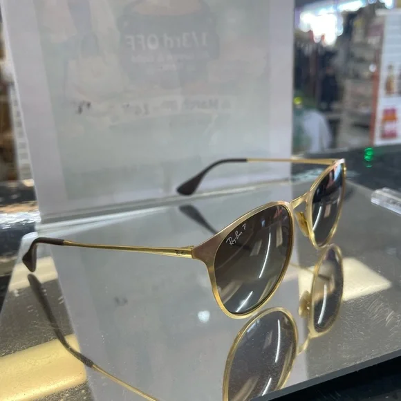 Ray-Ban Gold Frame Brown Gradient Lens Sunglasses - Picture 4 of 8